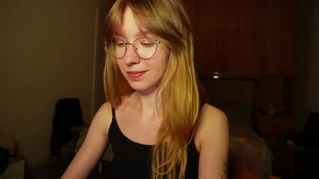 Gallery image thumbnail from Sia_A's myfreecams stream on, 07/09/2026, 23:33 image 13 of 20