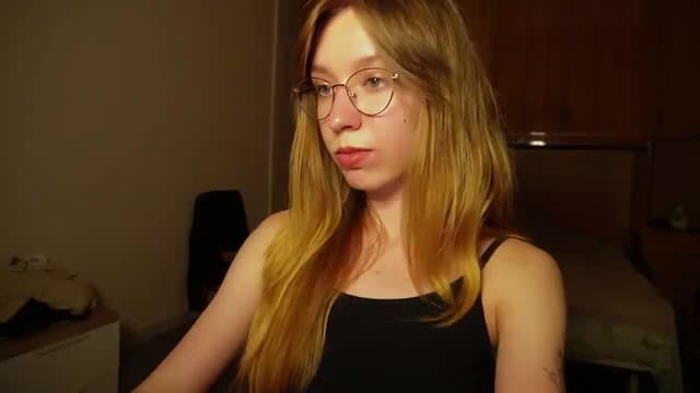 Gallery image thumbnail from Sia_A's myfreecams stream on, 07/11/2026, 24:01 image 11 of 20