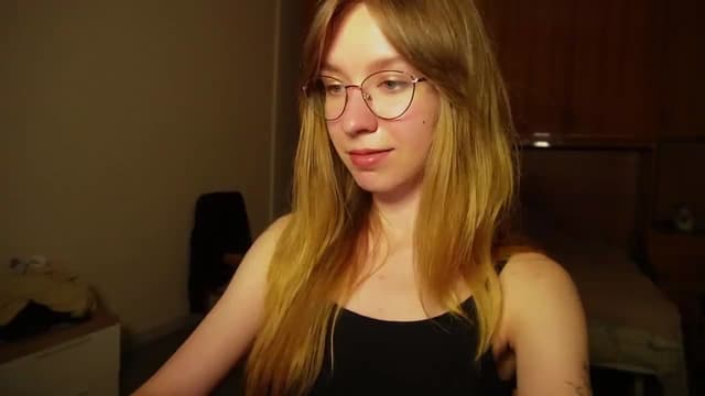 Gallery image thumbnail from Sia_A's myfreecams stream on, 07/11/2026, 24:01 image 13 of 20