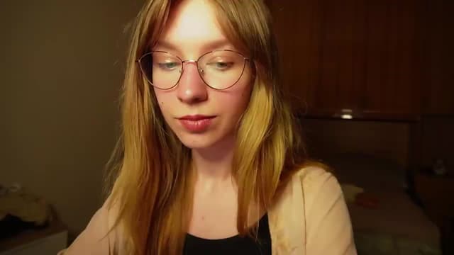 Gallery image thumbnail from Sia_A's myfreecams stream on, 07/11/2026, 24:01 image 1 of 20