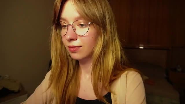 Gallery image thumbnail from Sia_A's myfreecams stream on, 07/11/2026, 24:01 image 3 of 20