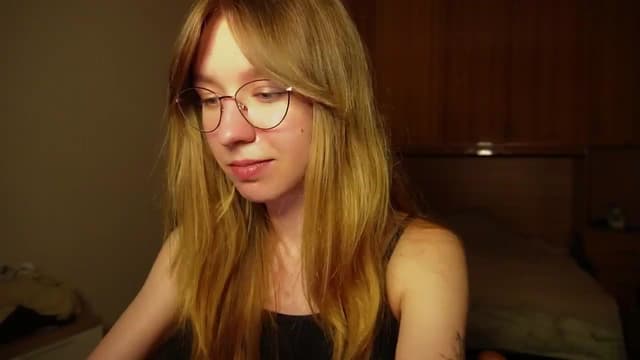 Gallery image thumbnail from Sia_A's myfreecams stream on, 07/11/2026, 24:58 image 18 of 20