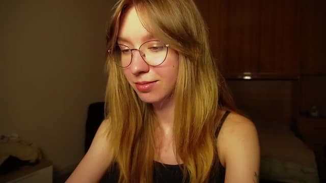Gallery image thumbnail from Sia_A's myfreecams stream on, 07/11/2026, 24:58 image 12 of 20