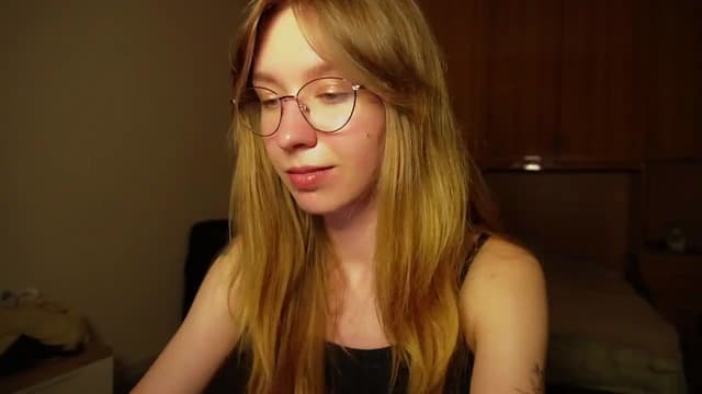 Gallery image thumbnail from Sia_A's myfreecams stream on, 07/11/2026, 24:58 image 10 of 20