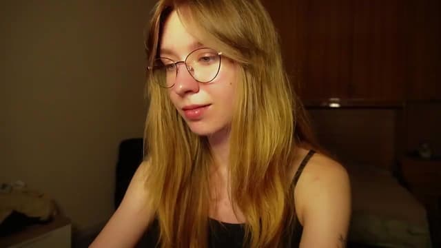 Gallery image thumbnail from Sia_A's myfreecams stream on, 07/11/2026, 24:58 image 11 of 20
