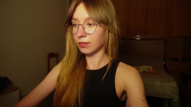 Gallery image thumbnail from Sia_A's myfreecams stream on, 07/12/2026, 23:33 image 14 of 20