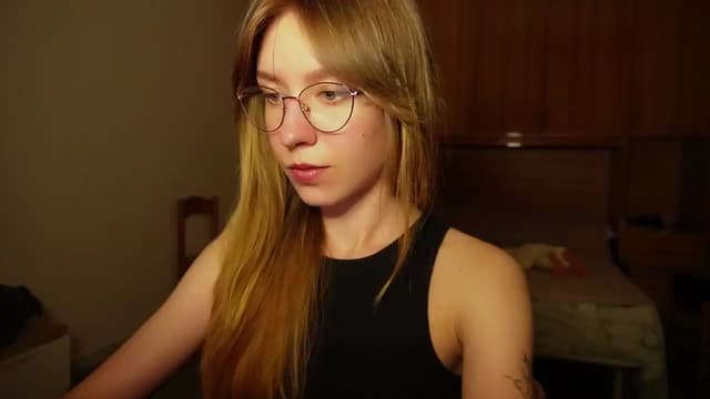 Gallery image thumbnail from Sia_A's myfreecams stream on, 07/12/2026, 23:33 image 2 of 20