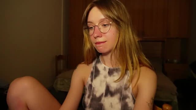 Gallery image thumbnail from Sia_A's myfreecams stream on, 07/16/2026, 23:07 image 8 of 20