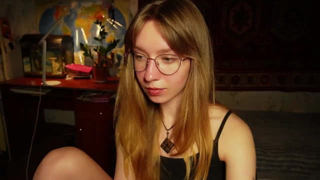 Gallery image thumbnail from Sia_A's myfreecams stream on, 08/02/2026, 24:25 image 6 of 20