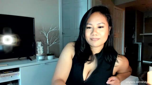 Gallery image thumbnail from SkyB_'s myfreecams stream on, 07/13/2023, 01:08 image 7 of 20