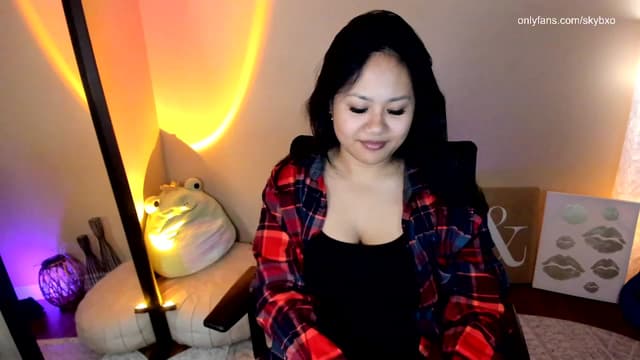 Gallery image thumbnail from SkyB_'s myfreecams stream on, 10/20/2023, 03:31 image 11 of 20