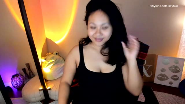 Gallery image thumbnail from SkyB_'s myfreecams stream on, 10/20/2023, 03:31 image 14 of 20