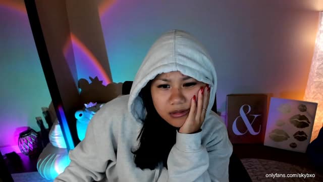 Gallery image thumbnail from SkyB_'s myfreecams stream on, 10/29/2023, 02:15 image 2 of 20