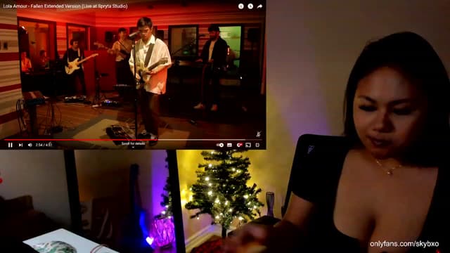 Gallery image thumbnail from SkyB_'s myfreecams stream on, 12/03/2023, 04:06 image 15 of 20