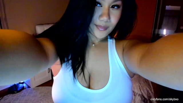 Gallery image thumbnail from SkyB_'s myfreecams stream on, 12/19/2023, 03:00 image 10 of 20