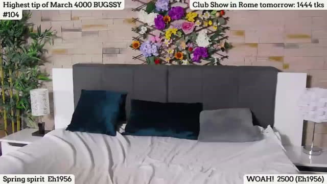 Gallery image thumbnail from SkyV_'s myfreecams stream on, 03/31/2023, 18:16 image 13 of 20