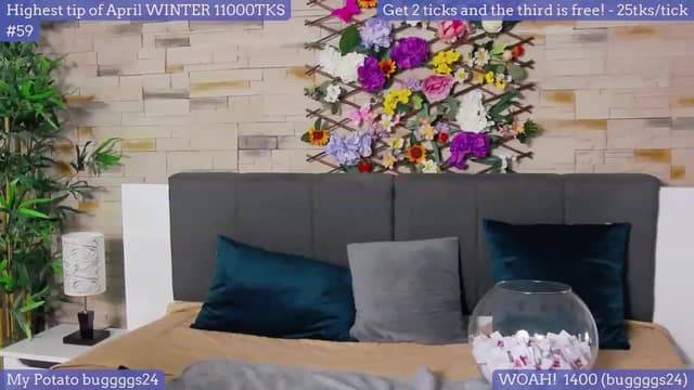 Gallery image thumbnail from SkyV_'s myfreecams stream on, 04/13/2023, 17:55 image 15 of 20