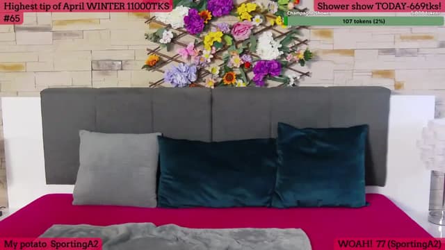 Gallery image thumbnail from SkyV_'s myfreecams stream on, 04/21/2023, 14:32 image 14 of 20