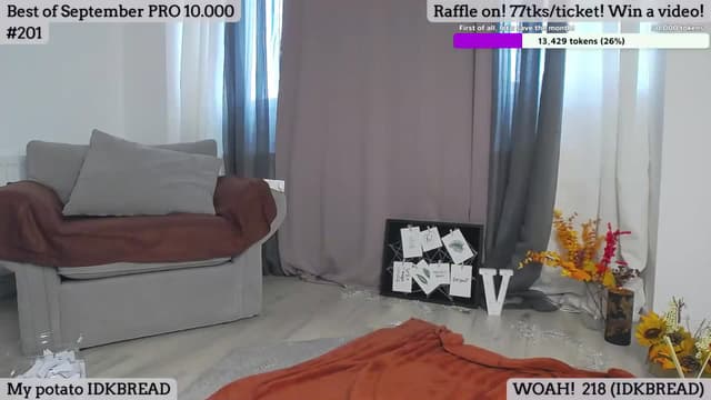 Gallery image thumbnail from SkyV_'s myfreecams stream on, 09/25/2023, 15:28 image 18 of 20