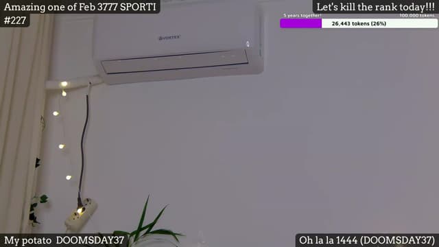 Gallery image thumbnail from SkyV_'s myfreecams stream on, 02/11/2024, 20:06 image 12 of 20