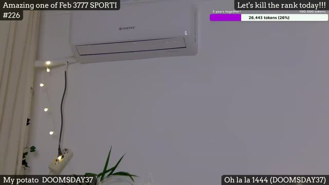 Gallery image thumbnail from SkyV_'s myfreecams stream on, 02/11/2024, 20:06 image 10 of 20