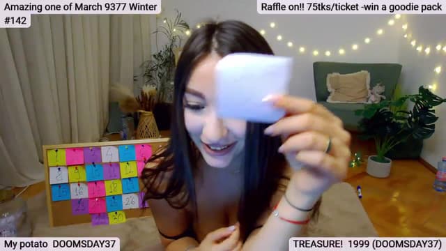 Gallery image thumbnail from SkyV_'s myfreecams stream on, 03/29/2024, 18:07 image 16 of 20