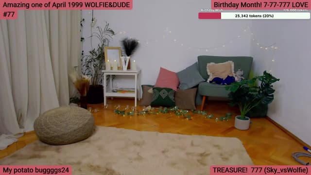Gallery image thumbnail from SkyV_'s myfreecams stream on, 04/05/2024, 21:11 image 8 of 20