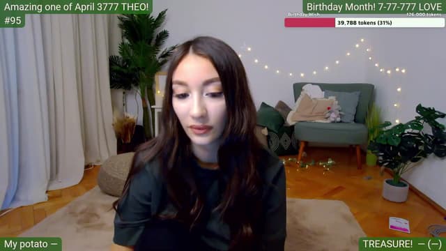 Gallery image thumbnail from SkyV_'s myfreecams stream on, 04/08/2024, 17:07 image 4 of 20