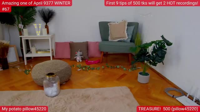 Gallery image thumbnail from SkyV_'s myfreecams stream on, 04/26/2024, 15:52 image 12 of 20