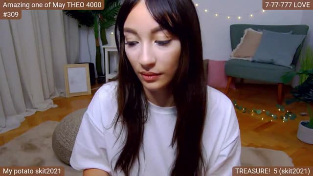 Gallery image thumbnail from SkyV_'s myfreecams stream on, 05/12/2024, 19:18 image 20 of 20
