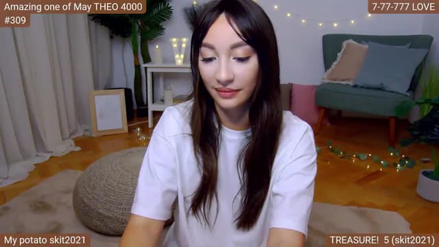 Gallery image thumbnail from SkyV_'s myfreecams stream on, 05/12/2024, 19:18 image 16 of 20
