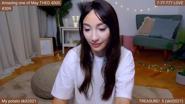 Gallery image thumbnail from SkyV_'s myfreecams stream on, 05/12/2024, 19:18 image 18 of 20