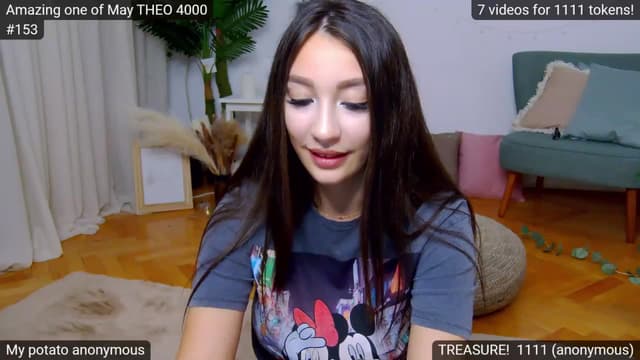 Gallery image thumbnail from SkyV_'s myfreecams stream on, 05/17/2024, 21:42 image 4 of 20