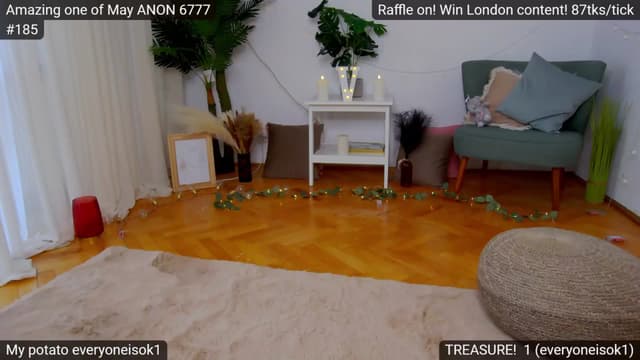 Gallery image thumbnail from SkyV_'s myfreecams stream on, 05/31/2024, 14:59 image 1 of 20