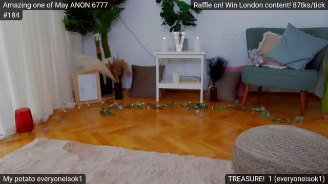 Gallery image thumbnail from SkyV_'s myfreecams stream on, 05/31/2024, 15:26 image 2 of 20