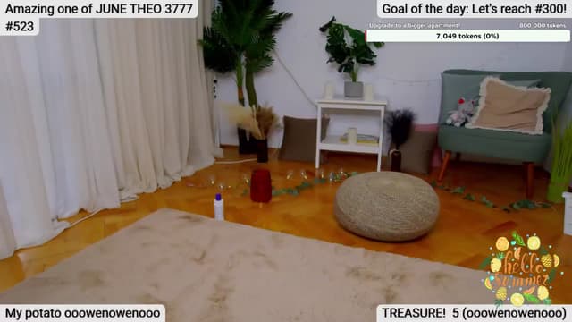 Gallery image thumbnail from SkyV_'s myfreecams stream on, 06/17/2024, 18:11 image 10 of 20