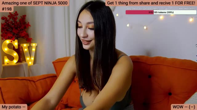 Gallery image thumbnail from SkyV_'s myfreecams stream on, 09/19/2024, 17:36 image 3 of 20