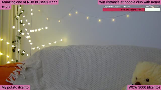 Gallery image thumbnail from SkyV_'s myfreecams stream on, 11/25/2024, 19:32 image 16 of 20