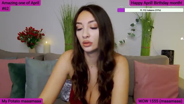 Gallery image thumbnail from SkyV_'s myfreecams stream on, 04/02/2025, 18:16 image 11 of 20