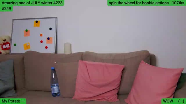 Gallery image thumbnail from SkyV_'s myfreecams stream on, 07/28/2026, 05:40 image 1 of 20