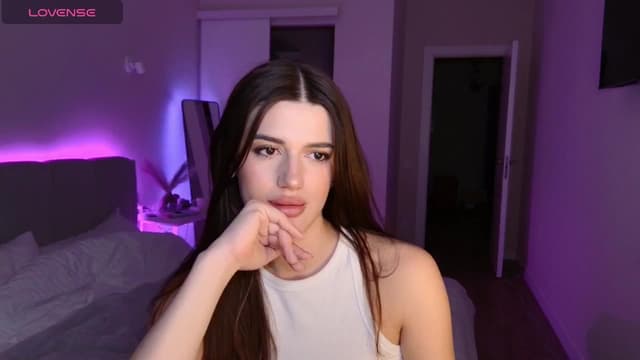 Gallery image thumbnail from Sonyx's myfreecams stream on, 12/18/2024, 21:32 image 7 of 20