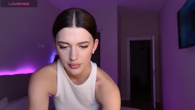 Gallery image thumbnail from Sonyx's myfreecams stream on, 12/18/2024, 21:32 image 18 of 20