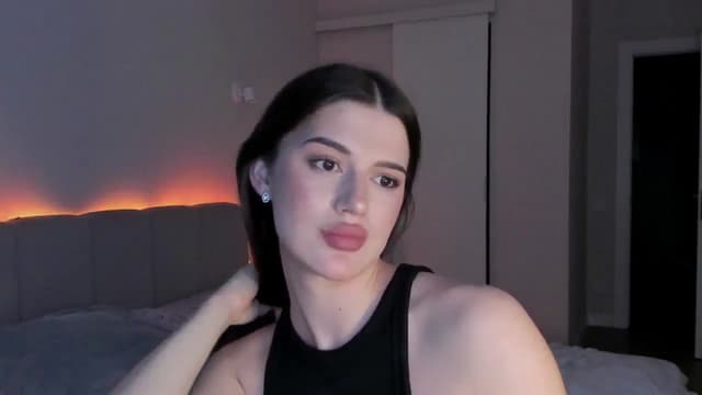 Gallery image thumbnail from Sonyx's myfreecams stream on, 02/04/2025, 23:15 image 17 of 20