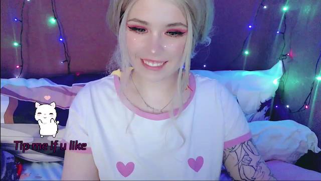 Gallery image thumbnail from SweetyTity's myfreecams stream on, 05/25/2023, 13:53 image 17 of 20