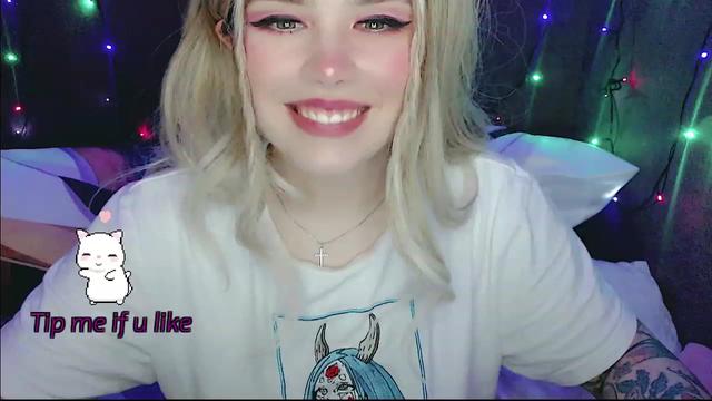 Gallery image thumbnail from SweetyTity's myfreecams stream on, 05/27/2023, 15:10 image 15 of 20