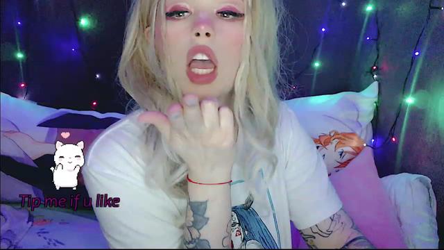 Gallery image thumbnail from SweetyTity's myfreecams stream on, 05/27/2023, 16:31 image 18 of 20