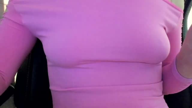 Gallery image thumbnail from Tanya's myfreecams stream on, 05/24/2024, 08:59 image 5 of 20