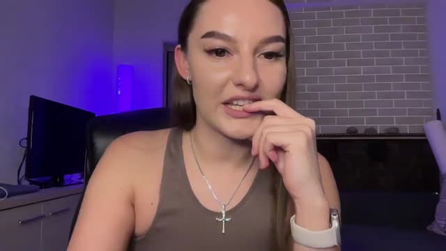 Gallery image thumbnail from Teiaa's myfreecams stream on, 11/21/2025, 18:36 image 5 of 20