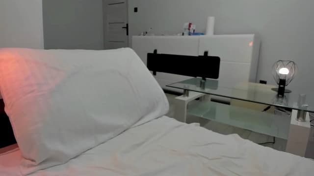 Gallery image thumbnail from Tenar's myfreecams stream on, 12/02/2024, 17:09 image 20 of 20
