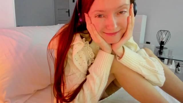 Gallery image thumbnail from Tenar's myfreecams stream on, 12/10/2024, 13:09 image 7 of 20
